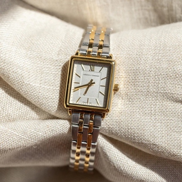 Larsson Jennings Watch Fall 2024 Jilly Box - Picture 4 of 4